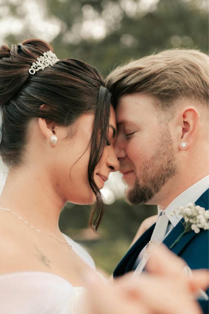 How-to-Plan-a-Small-Intimate-Wedding-That Still-Feels-Luxurious
