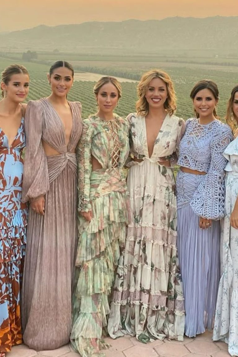 What-to-Wear-to-a-Farm-Wedding-Without-Feeling-Embarrassed